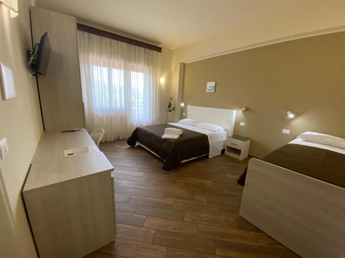 All'Anoneto B&B Catona Di Reggio Calabria Buitenkant foto